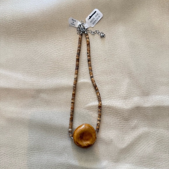 NWT Free People The Florist Choker Tan
Caramel Brown - Picture 5 of 8